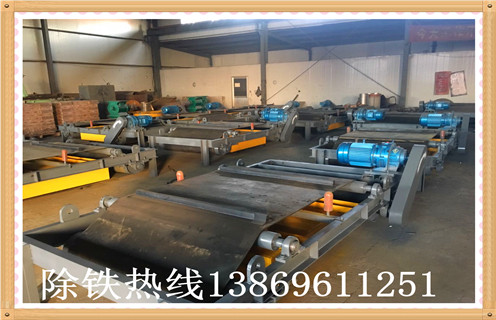 永磁自卸式除鐵器優(yōu)勢有哪些,廠家價格分幾種? 永磁自卸式除鐵器優(yōu)勢有哪些,廠家價格分幾種?