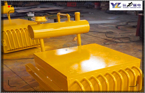 自卸式電磁除鐵器，定州RCDD-10超強(qiáng)自卸式電磁除鐵器安裝工作視頻_國家標(biāo)準(zhǔn)_干式輕型定州RCDD-10超強(qiáng)自卸式電磁除鐵器型號(hào)  