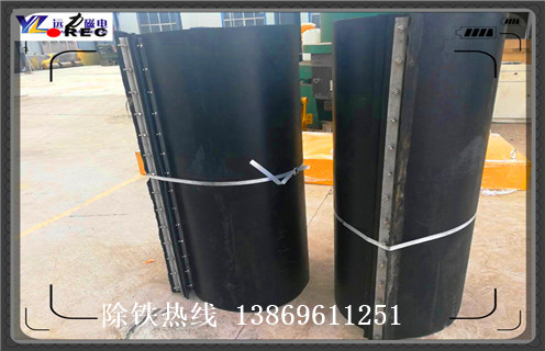 皮帶式自卸永磁除鐵器，廣東皮帶式自卸永磁除鐵器_廣東皮帶式自卸永磁除鐵器皮帶原因及如何調(diào)_刮板價格 