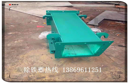 管道式除鐵器，云南管道式除鐵器廠家_遠(yuǎn)力云南管道式除鐵器廠家應(yīng)用安裝示意圖型12000高斯_可定制工作原理