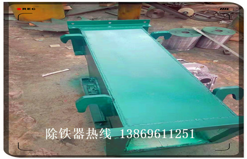 管道除鐵器，德州管道除鐵器_德州管道除鐵器廠家應(yīng)用安裝示意圖型12000高斯_可定制工作原理 