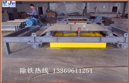 永磁自卸式除鐵器，新疆RCYD系列永磁自卸式除鐵器_技術(shù)參數(shù)_新疆RCYD系列永磁自卸式除鐵器價(jià)格磁塊安裝方式_如何換帶